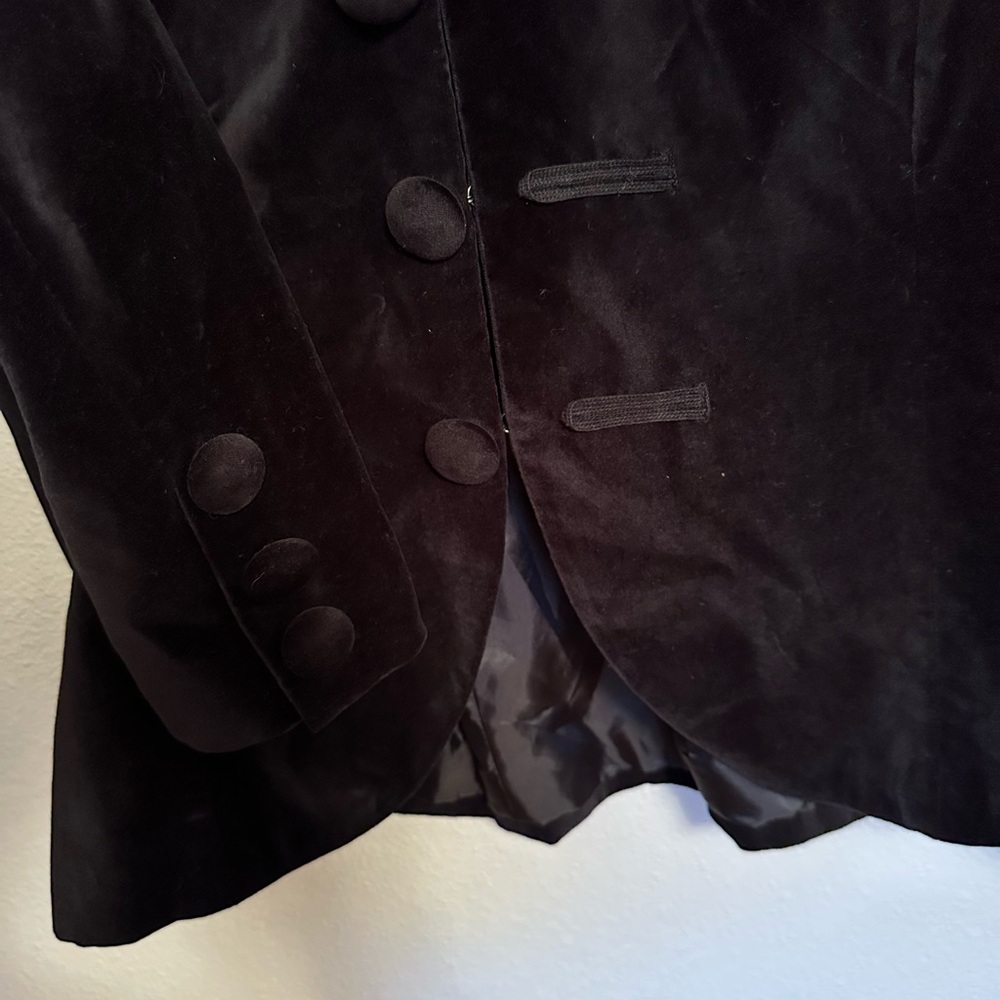 Newport News Black Velvet Blazer - Picture 2 of 7